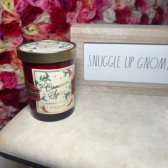 5 Christmas Candles. One Pair of Santa Earrings. One Decor Item 🎅🏻 - Picture 11 of 11